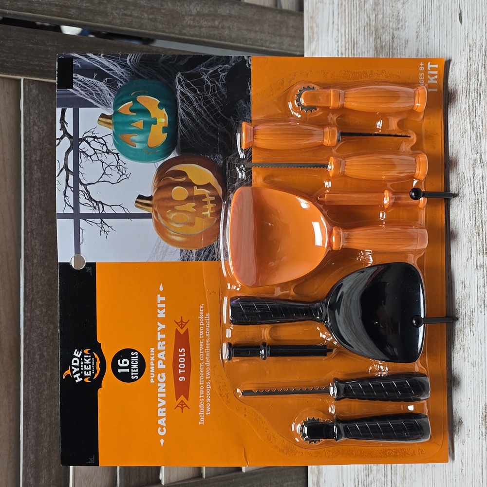 Hyde & EEK! Pumpkin Carving Party Kit with 16 Stencils